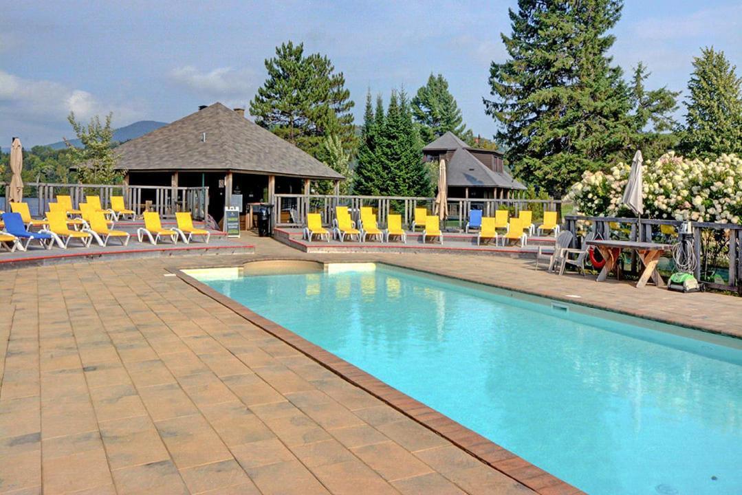 Quiet Condo On Ground Floor Steps To The Lake Lac-Superieur Εξωτερικό φωτογραφία